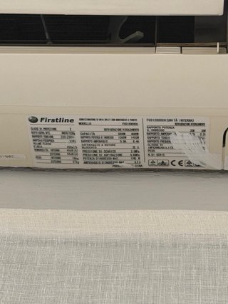 Aire Acondicionado Firstline Blanco