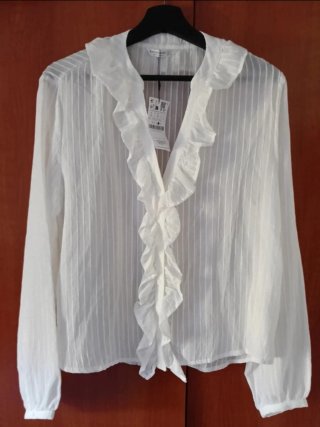 Blusa Stradivarius Volantes Blanca Talla L