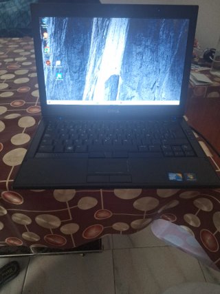 Dell Latitude E4310 Portátil Negro
