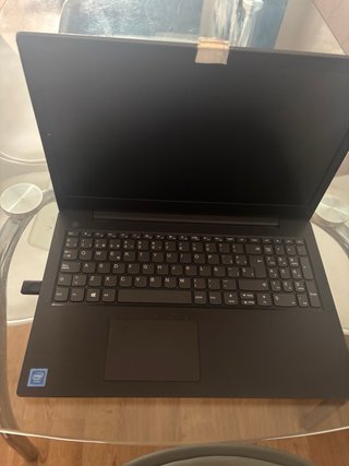 Lenovo V130-15IGM Portátil 15 Negro