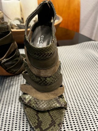 Sandalias Gucci Piel Serpiente Tacon Alto