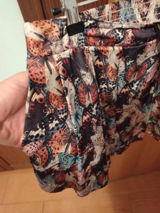Falda pantalón Stradivarius mariposas