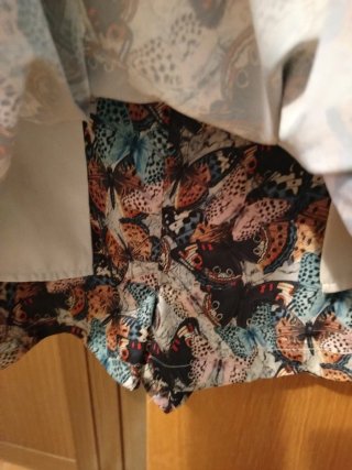Falda pantalón Stradivarius mariposas