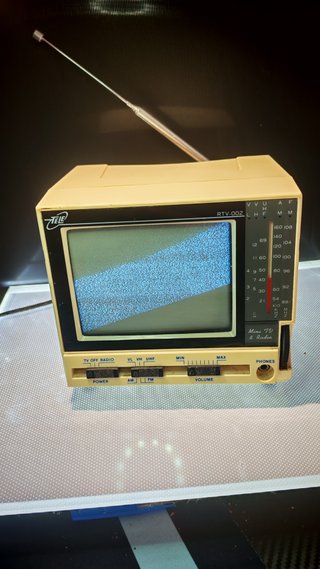 TV y Radio Portátil Tele B/N Vintage
