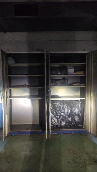 Armarios metálicos garaje puertas batientes