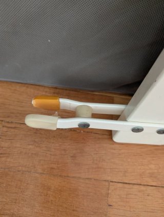 Barra seguridad cama infantil IKEA. Barandilla