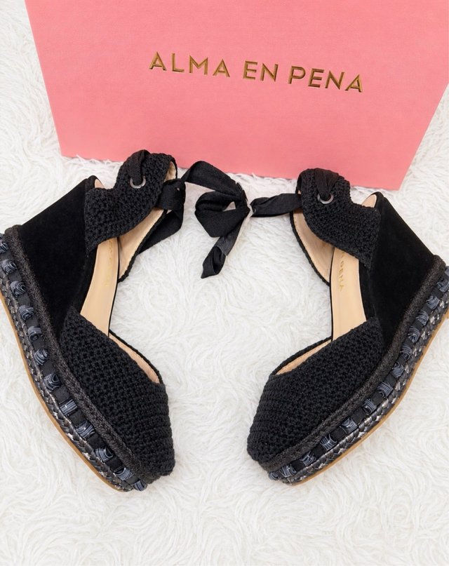 Sandalias ALMA EN PENA negras