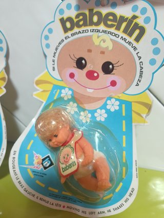 2 antiguos muñecos baberin sin abrir años 70 80
