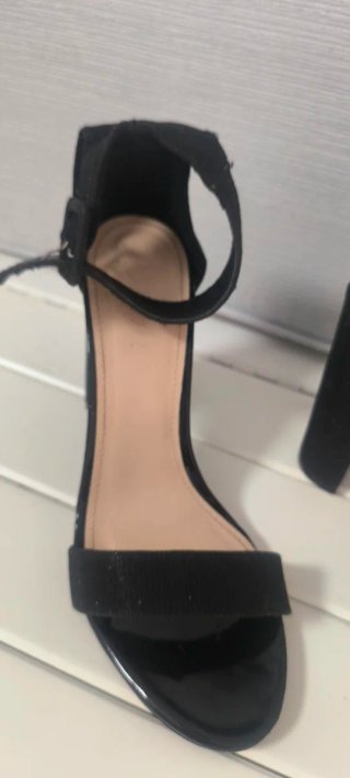 Sandalias Negras Talla 37 Nuevas No pesan nada.
