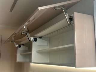 2 muebles de cocina modernos y suspendidos