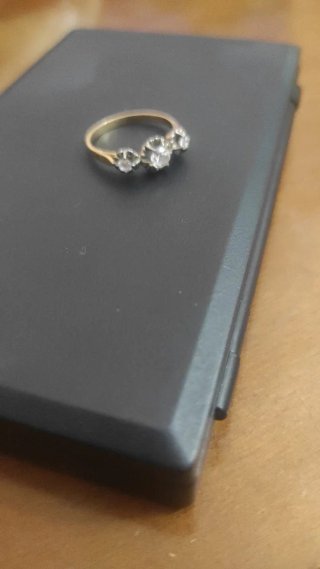 Anillo Oro Blanco con Brillantes