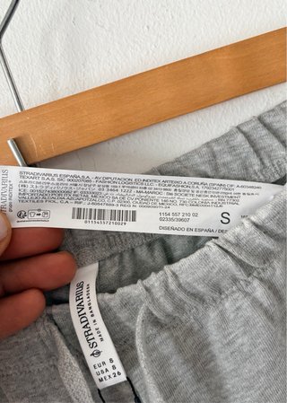 Pantalón ancho Stradivarius