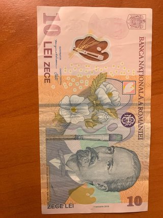 4 billetes y más de 10 monedas antiguas originales
