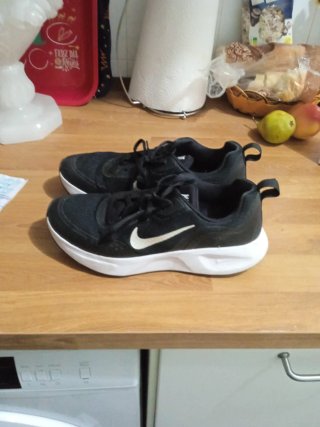 Tenis Nike Negros y Blancos