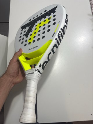 Pala de padel Tecnifibre Wall Breaker 370
