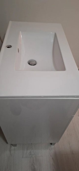 Lavabo de baño de porcelana