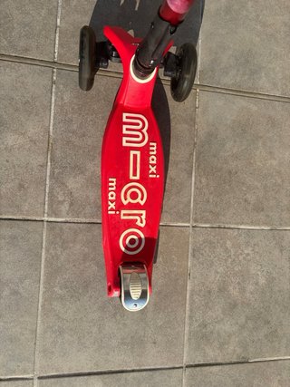 Patinete Micro Maxi con luces y plegable. Poco uso