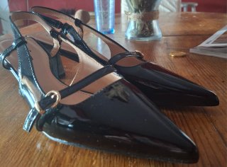 Zapatos salón charol negro T.38 (equiv. 37)