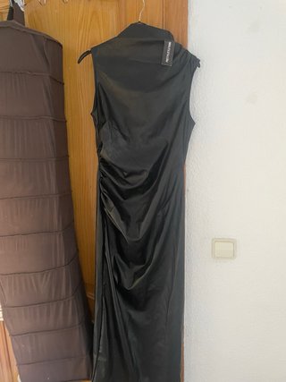 Vestido negro PrettyLittleThing talla única