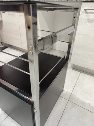 Mueble bar cristal y metal para restaurar