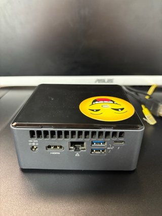PC Intel Nuc i3 8th Gen - 8GB RAM no SSD