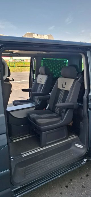 Volkswagen Multivan T5 2.5 TDI - UNITED