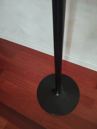 Perchero de pie moderno