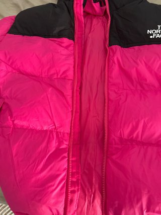 Cazadora The North Face Negra y Rosa