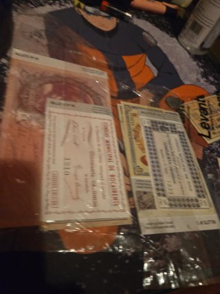 Copia. Lote de Billetes y Monedas Españolas 4 pac