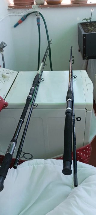 2 cañas de pescar 3m y 2.40m sin usar