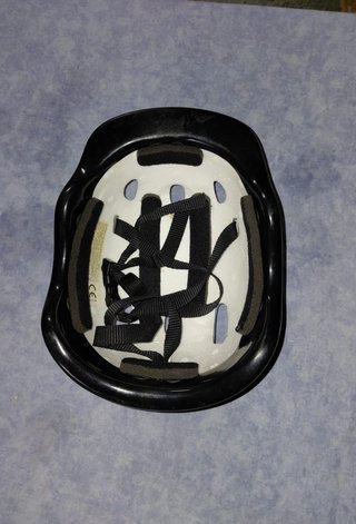 Casco Bici/Patinete Negro y Rojo Llamas Talla M