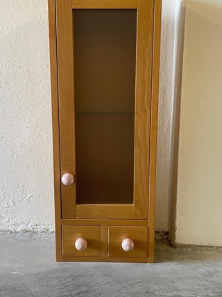 Armario de baño madera con puerta cristal