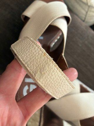Sandalias cuña Gioseppo beige y multicolor