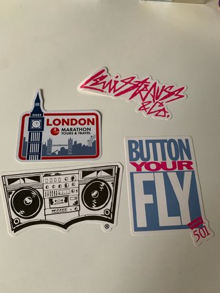 Lote de 4 pegatinas: Levi's, London, Boombox