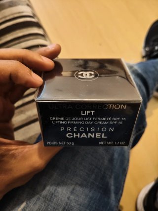 Chanel Ultra Correction Lift Crema Día SPF 15