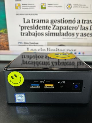 Intel NUC i3 8ª Gen | 8GB RAM | Sin Disco