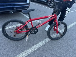 Bicicleta BMX Roja