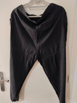 Pantalón de pinzas negro verano