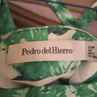 Vestido Pedro del Hierro verde y blanco