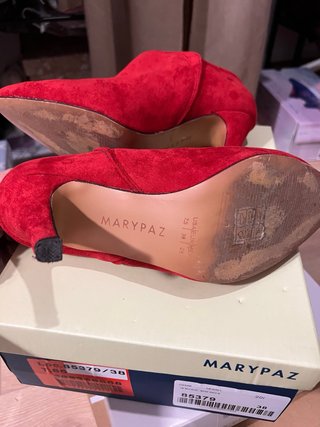 Botines rojos de ante