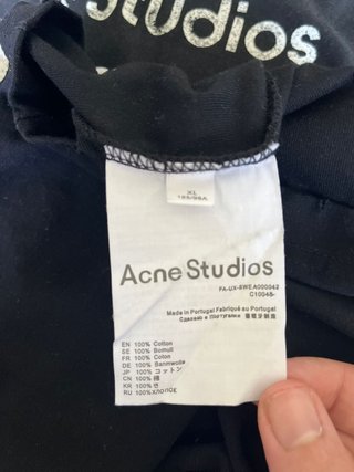 Camiseta Acne Studios Stockholm 1996 Negra