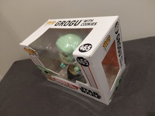 Funko POP Star Wars Grogu with cookies #465, nuovo