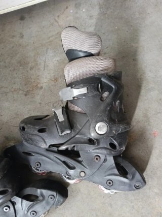 Patines en línea negros
