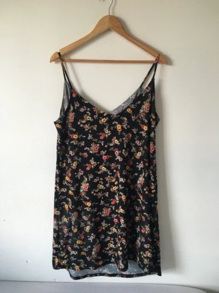 Vestido floral Mango Talla M