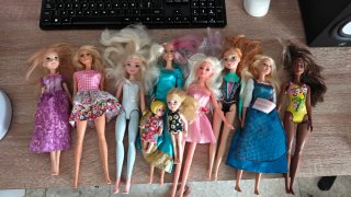 Lote Muñecas Barbie y Amigas