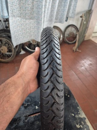 Cubierta Metzeler 2.50-17
