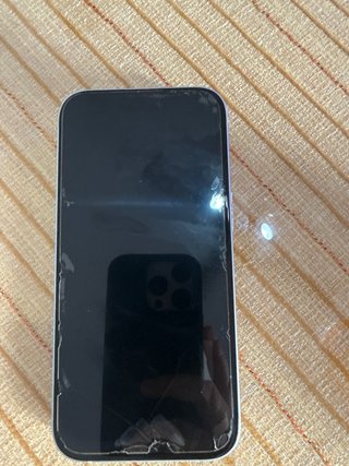 iPhone 15 (Blanco)