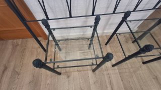 Cabecero forja con 2 mesitas cristal.venta persona