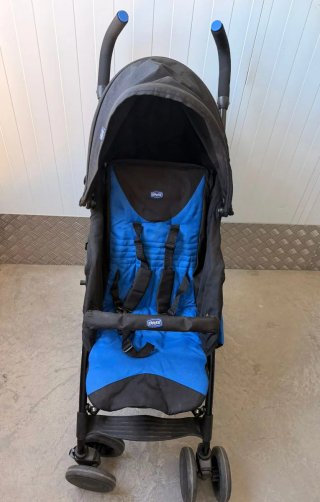 Cochecito Chicco azul