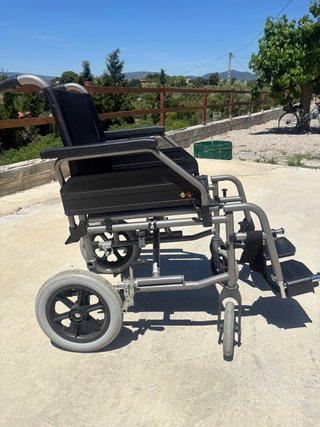 Silla de ruedas plegable